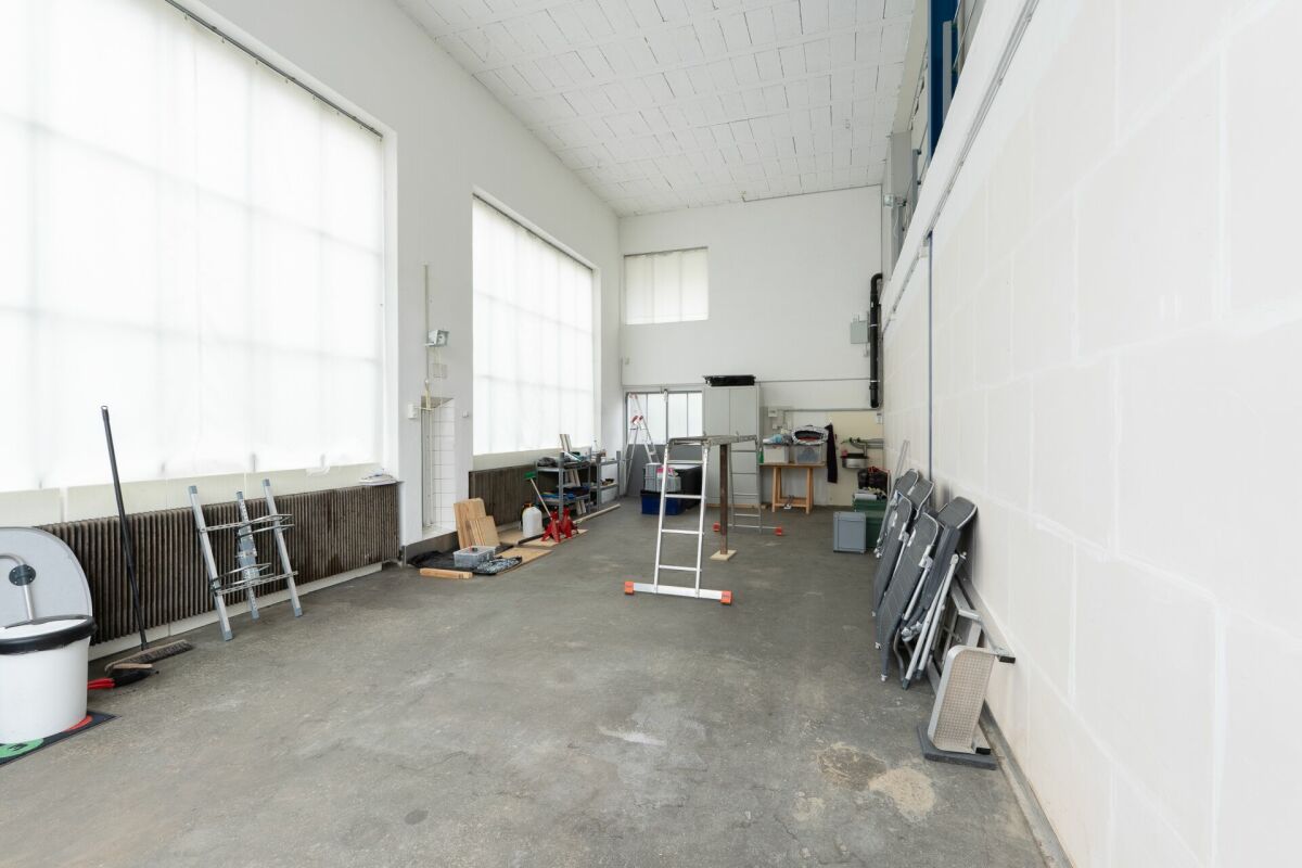 Casa unifamiliare con laboratorio nel centro del villaggio