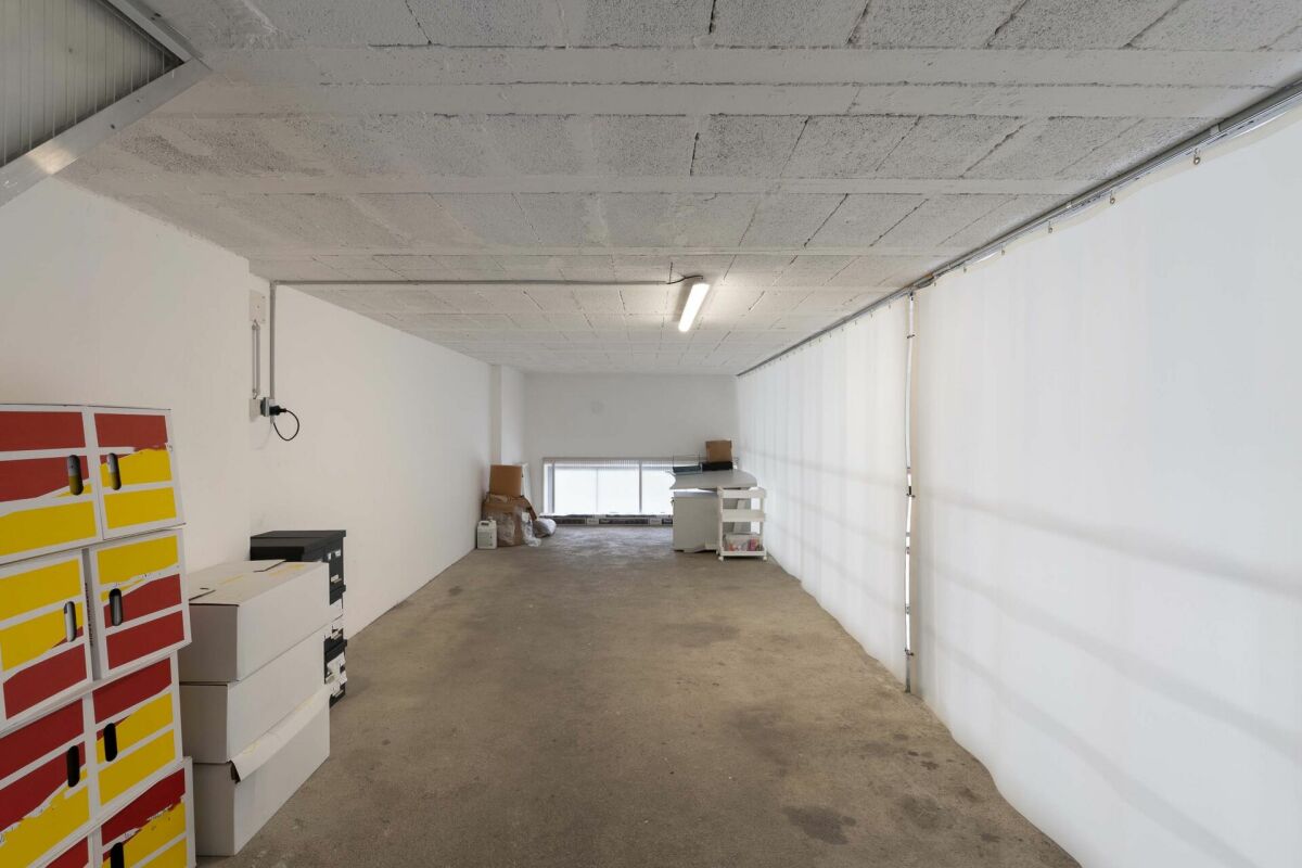 Casa unifamiliare con laboratorio nel centro del villaggio