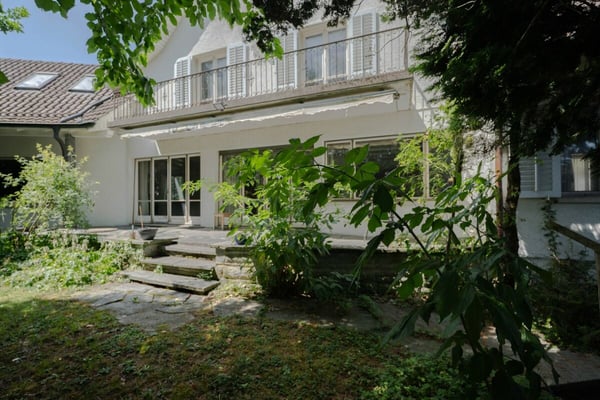 Historische Landhausvilla in ruhiger Lage 2