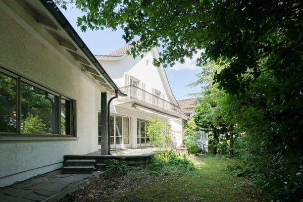 Historische Landhausvilla in ruhiger Lage