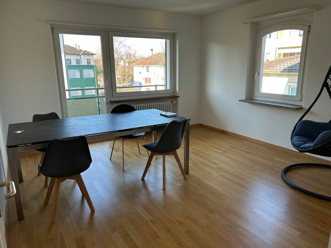 Bild Charmante 5.5-Zimmer-Wohnung an ruhiger Lage
