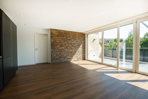 Moderne 1.5-Zimmer-Attikawohnung in grüner Oase - Willkommen in Ihrem neuen Zuhause! 2