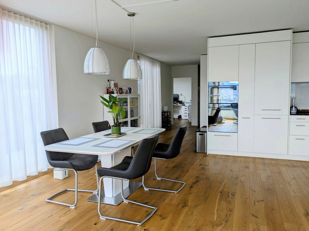 Exklusive Attikawohnung mit Panoramablick auf die Stadt! 189 M2