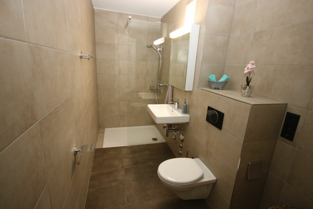 Moderne Wohnung in gepflegter Überbauung mit zwei Balkone!