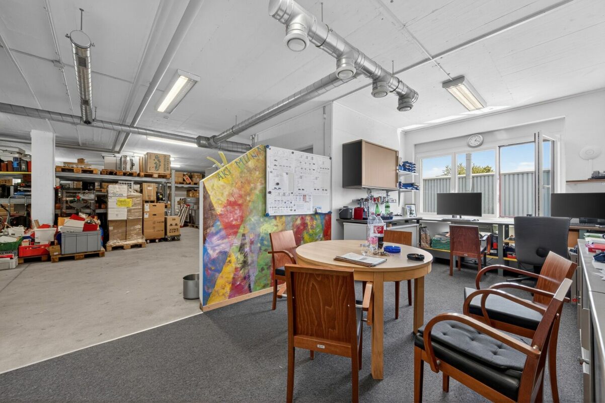 Attraktive Büro- und Lagerfläche