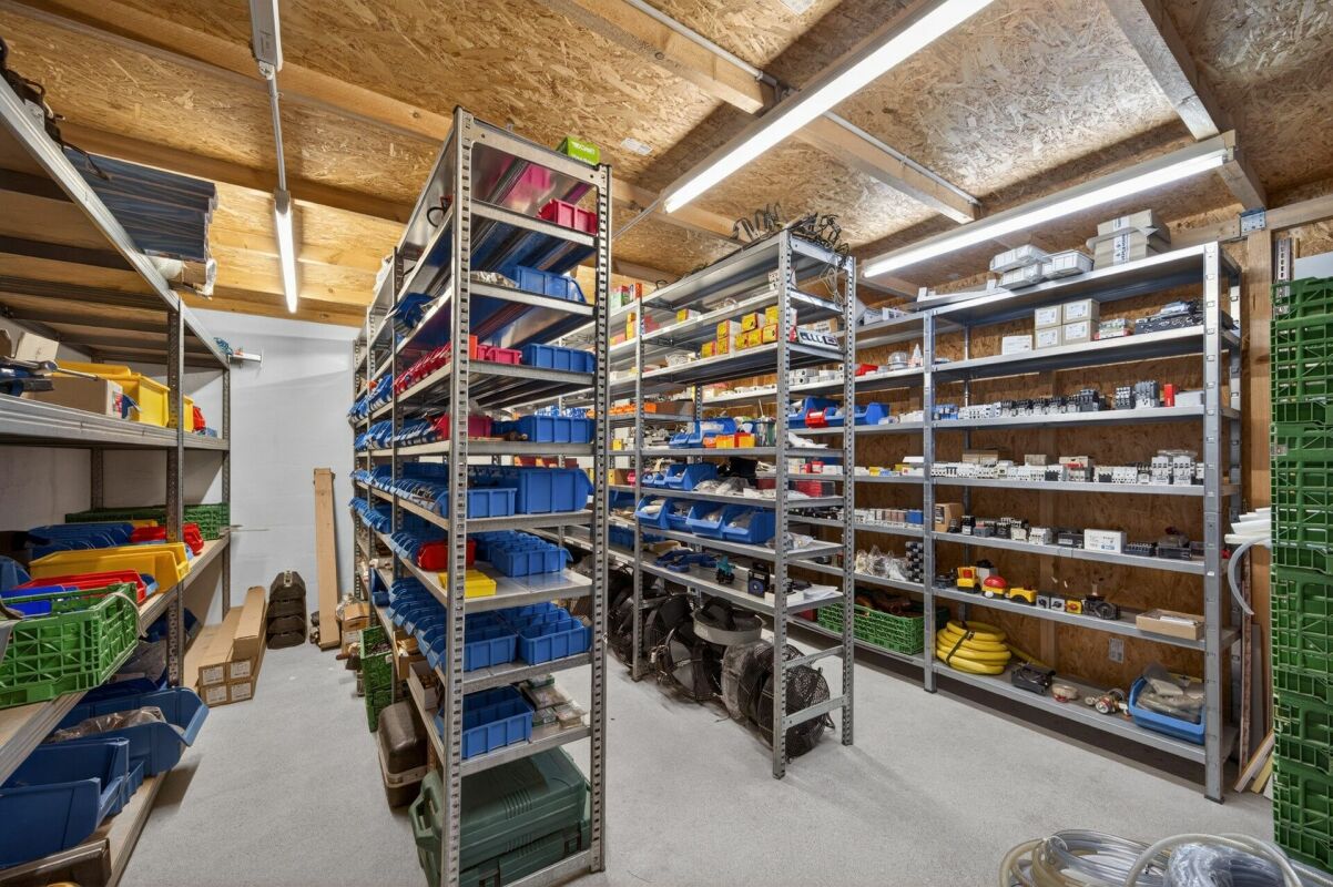 Attraktive Büro- und Lagerfläche