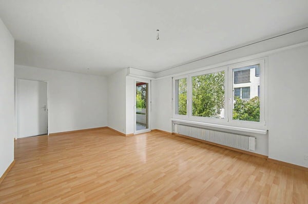 Helle und grosszügige 3.5-Zimmer-Wohnung 3