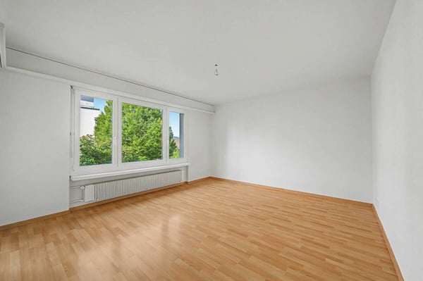 Helle und grosszügige 3.5-Zimmer-Wohnung 2
