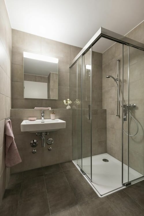 Stilvolle, moderne Wohnung in gepflegter Überbauung! 6