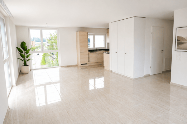 Grosszügige 3.5-Zimmer-Wohnung an guter Lage 2