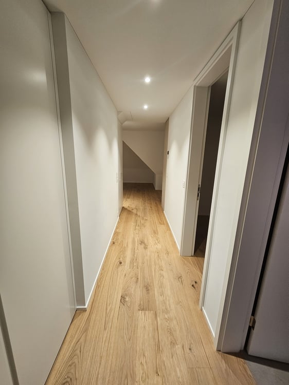 Erstbezug - Wohnen über den Dächern von Höngg  zentral mit eigener Dachterrasse und Weitblick 6