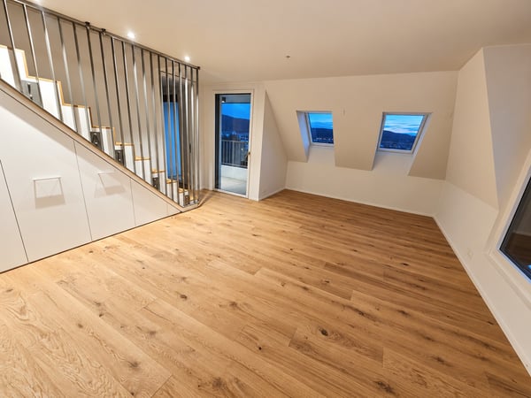Erstbezug - Wohnen über den Dächern von Höngg  zentral mit eigener Dachterrasse und Weitblick 2