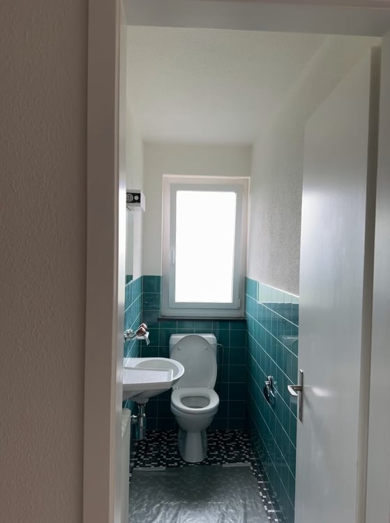 Frisch sanierte, helle und grosse Wohnung in ruhigem Quartier 9
