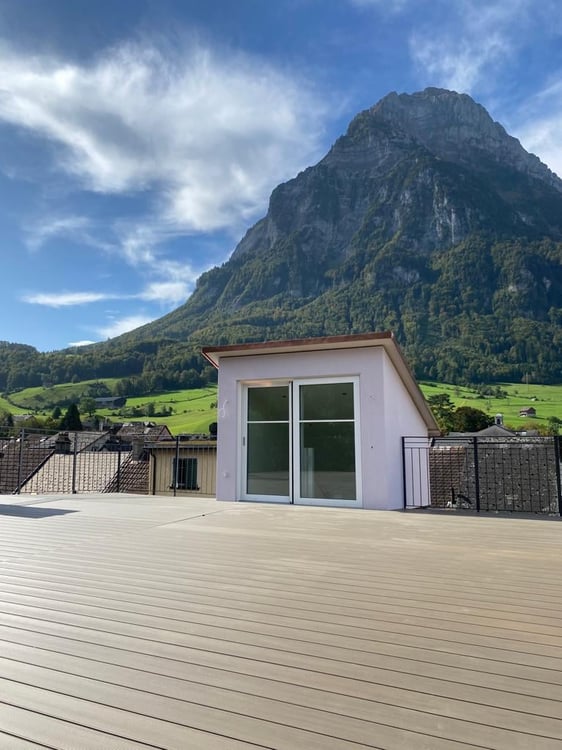 5,5 Zimmer-Attika Wohnung im Zentrum von Glarus mit grosszügiger Terrasse 12
