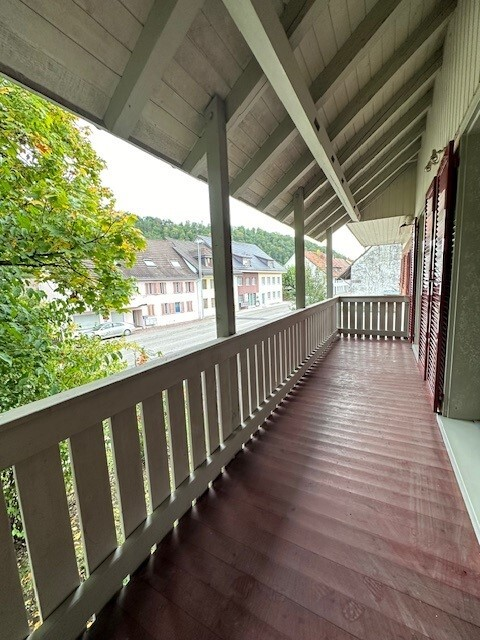 Ansprechende Wohnung mit zwei Balkonen 6