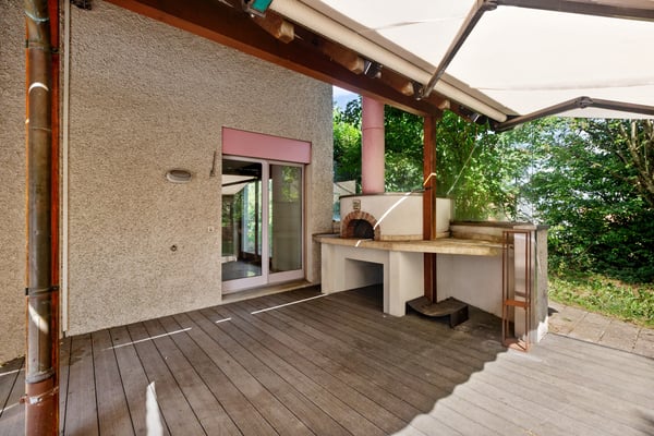 Pool, Sauna und Wintergarten: Freistehendes EFH mit viel Potenzial 5