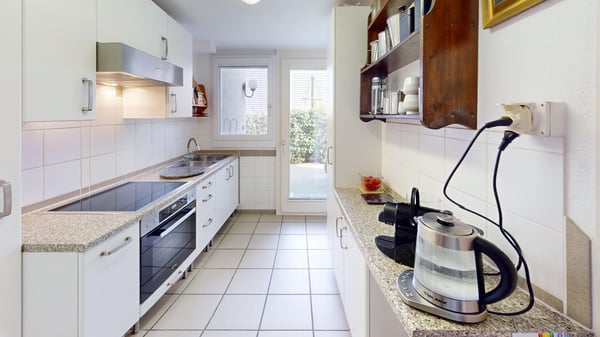 5.5-Zimmer-Haus mit besonderem Charme und Ausbaupotenzial 2
