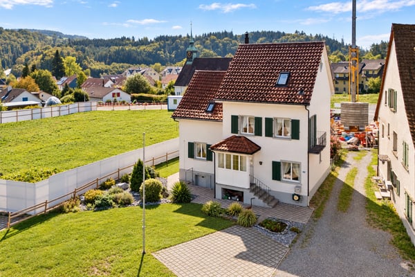 Ein Haus mit Geschichte: Grosszügiges 6.5-EFH mit schönem Wintergarten 1