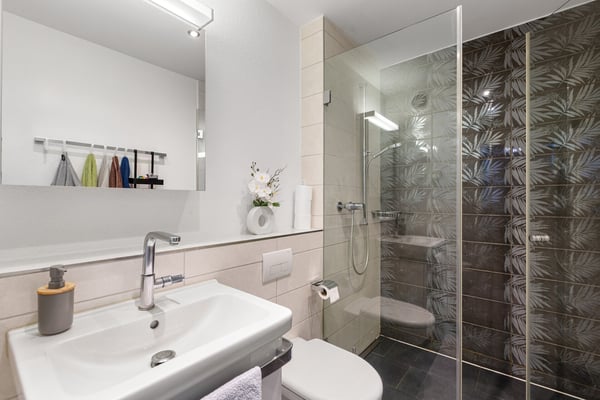Wohnen mit Freiraum: Modern, 4.5 Zimmer und zwei Aussenbereiche 8