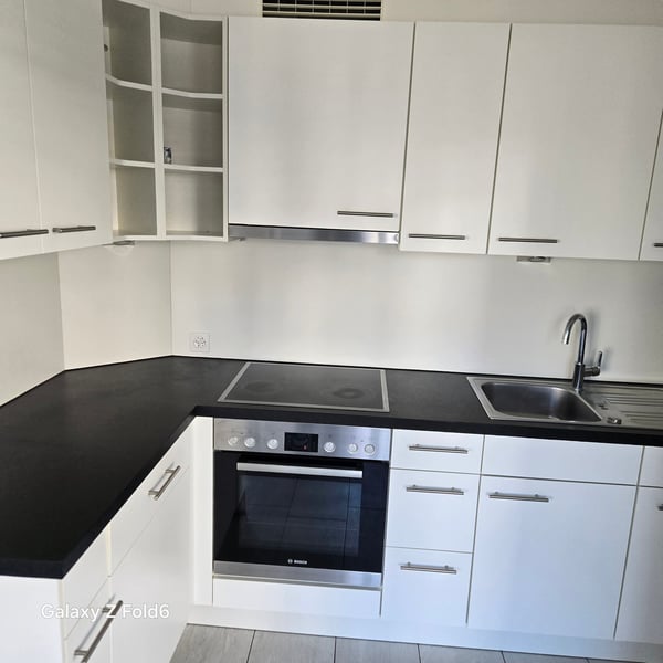 6.5 Zimmer Wohnung in Uzwil Zentrum mit Terrasse, Lift und 2 Bädern 3