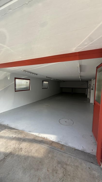 220m² helle Lager-/Gewerbefläche mit eigenem WC & Direktzufahrt 5