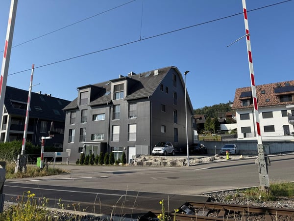Luxuriöse 3 1/2 Minergie Maisonette Dach-Wohnung mit atemberaubende Aussicht und Balkon 19