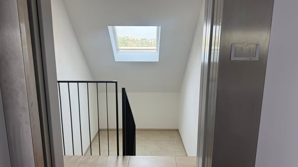 Luxuriöse 3 1/2 Minergie Maisonette Dach-Wohnung mit atemberaubende Aussicht und Balkon 21