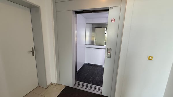 Luxuriöse 3 1/2 Minergie Maisonette Dach-Wohnung mit atemberaubende Aussicht und Balkon 20