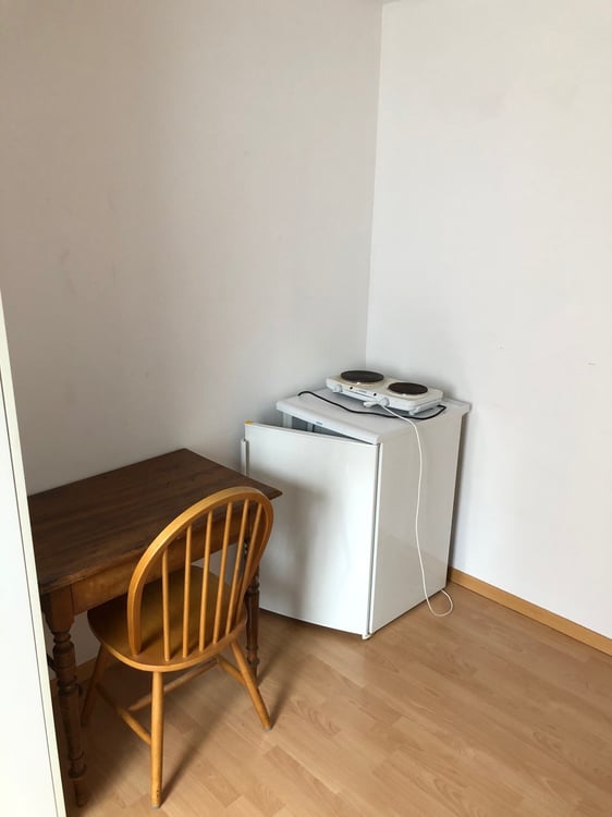 zentral gelegen, nur wenige Gehminungen zum Spisertor 4