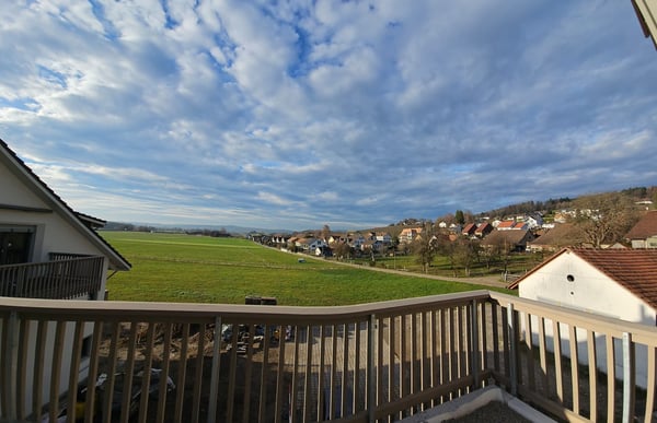 Dachwohnung mit Weitsicht an bester Sonnenlage im Zürcher Weinland 13