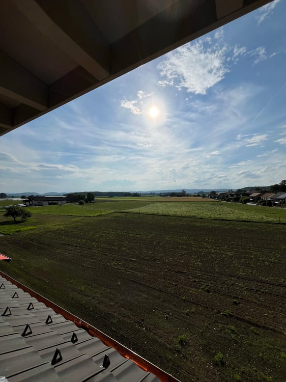 Dachwohnung mit Weitsicht an bester Sonnenlage im Zürcher Weinland 4