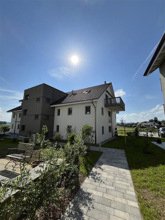 Erdgeschosswohnung mit Weitsicht an bester Sonnenlage im Zürcher Weinland 12