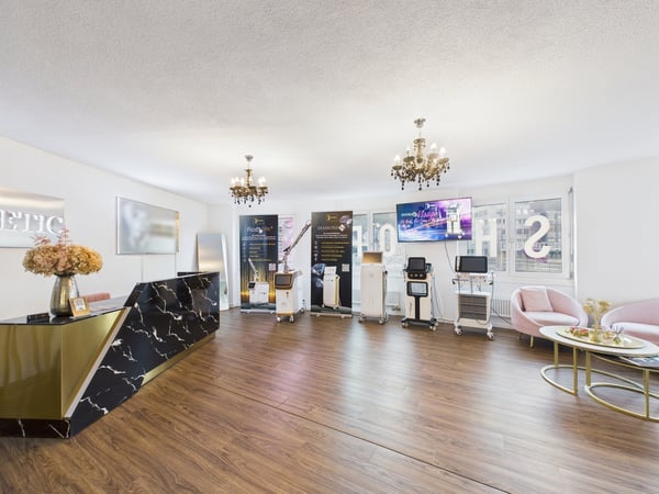 Im Herzen von Baden : Beauty-Salon & Academy, Baden (AG) 4