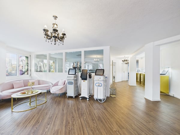 Im Herzen von Baden : Beauty-Salon & Academy, Baden (AG) 6