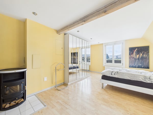 6.5-Zimmer Liebhaber Villa mit Swimmingpool in Seon 9
