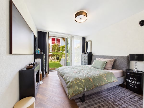 Moderne 3.5-Zimmer Gartenwohnung an top Lage 9