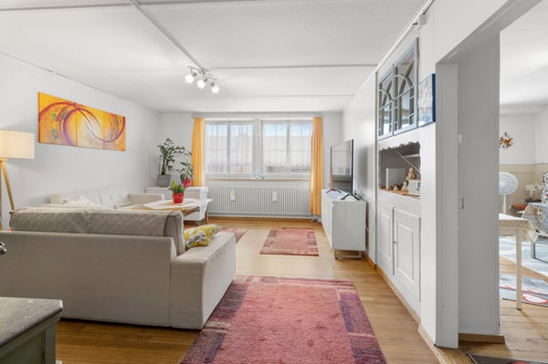 9-Zimmer Reihenmittelhaus an ruhiger und ländlicher Lage 1