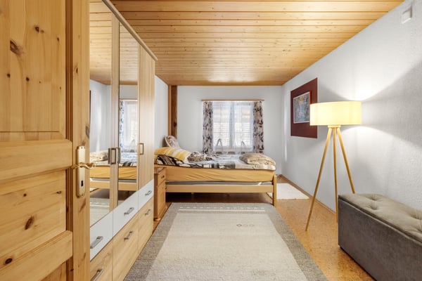 Charmantes 9-Zimmer-Reihenhaus mit Garage in Trasadingen kaufen 4