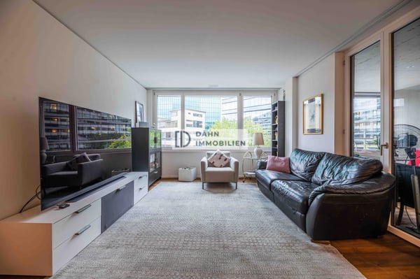3.5-Zi.-Wohnung mit Loggia beim Maaghof mieten, Zürich 4