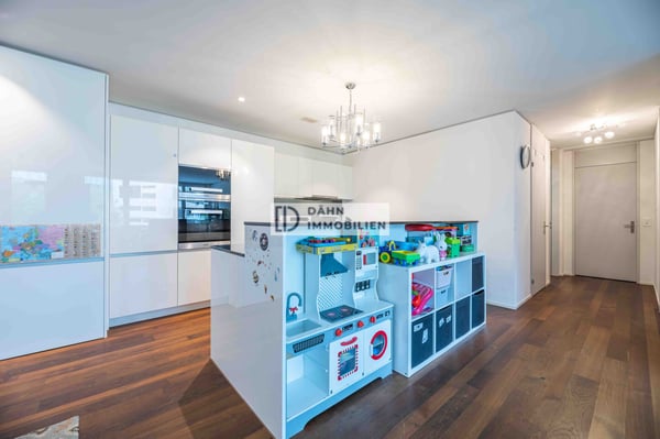 3.5-Zi.-Wohnung mit Loggia beim Maaghof mieten, Zürich 7