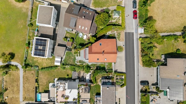 7-Zimmer-Einfamilienhaus mit Einliegerwohnung in Dürnten kaufen 2