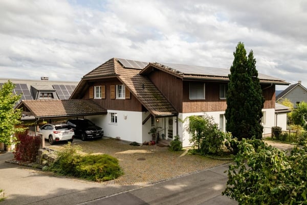 Traumhaftes Zuhause mit Garten und Weitsicht in Küttigen 6