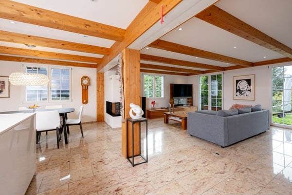 Traumhaftes Zuhause mit Garten und Weitsicht in Küttigen 3