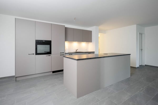 Grosszügige 4.5-Zimmer-Wohnung mit stilvollen Details 2