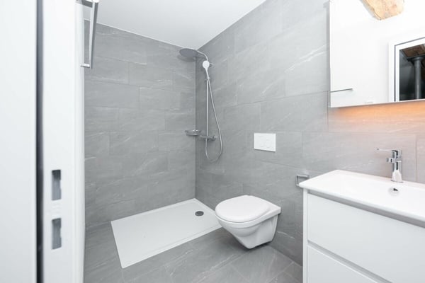 Grosszügige 4.5-Zimmer-Wohnung mit stilvollen Details 18