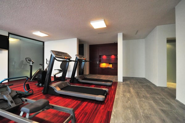 Gartenwohnung mit Wintergarten und Service 18