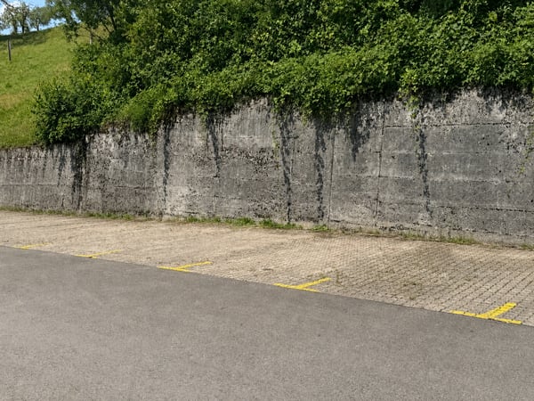 Aussenparkplätze - Ideal für Zweitautos sowie saisonale Fahrzeuge 2