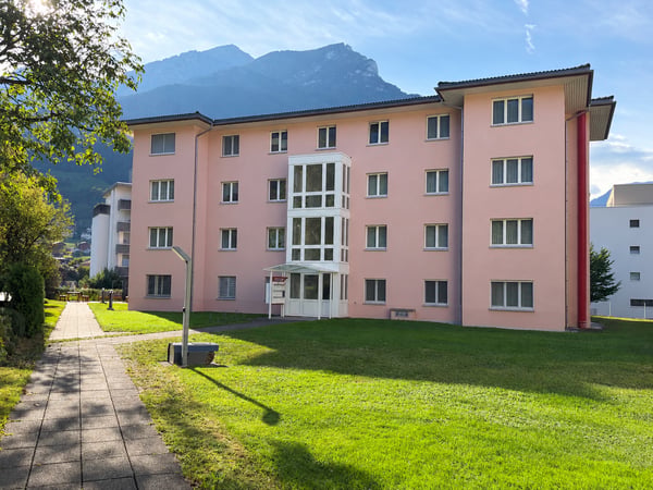 Charmante 5.5-Zimmer-Dachwohnung mit Bergpanorama in Schattdorf 2