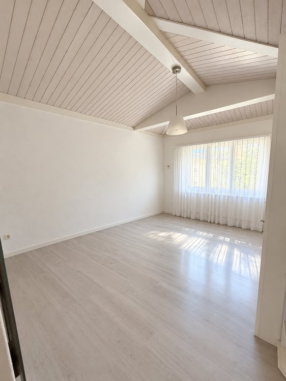 Charmante 5.5-Zimmer-Dachwohnung mit Bergpanorama in Schattdorf 17