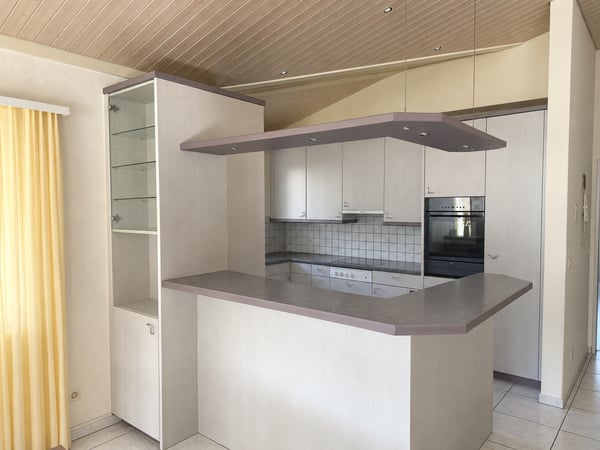 Charmante 5.5-Zimmer-Dachwohnung mit Bergpanorama in Schattdorf 9